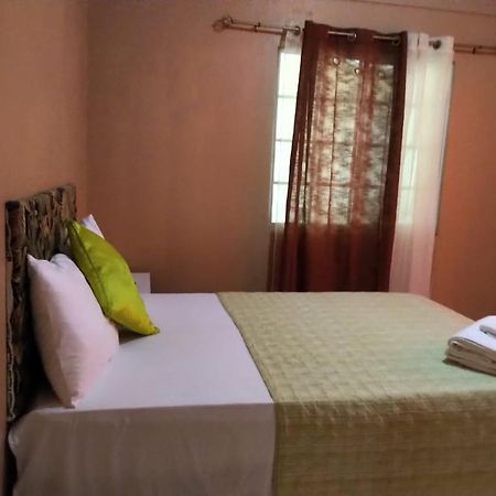 Unity Villa One Bedroom Apartment With, Cable, Park Wifi,Near Beach Montego Bay Esterno foto